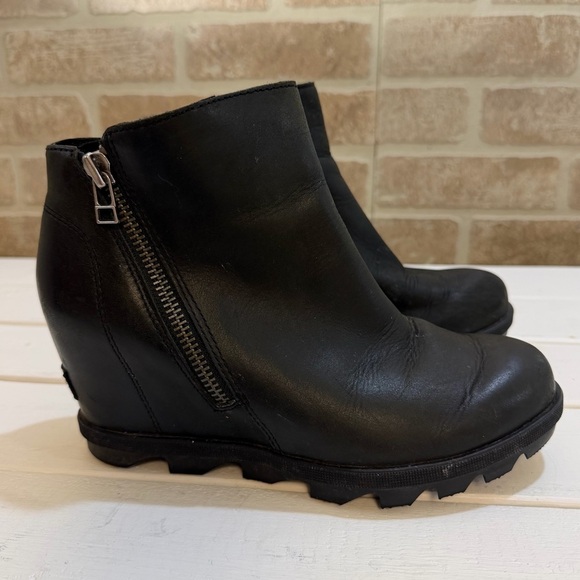 Sorel Shoes - Sorel Women's Joan of Arctic Wedge II Zip Bootie Black Waterproof Leather Sz 7.5